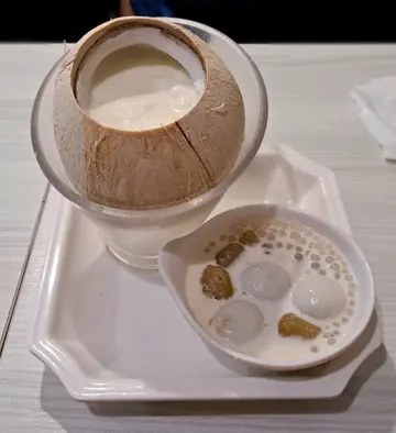 椰皇燉蛋白