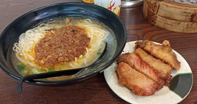 精美麵餐(上海排骨炸醬麵)