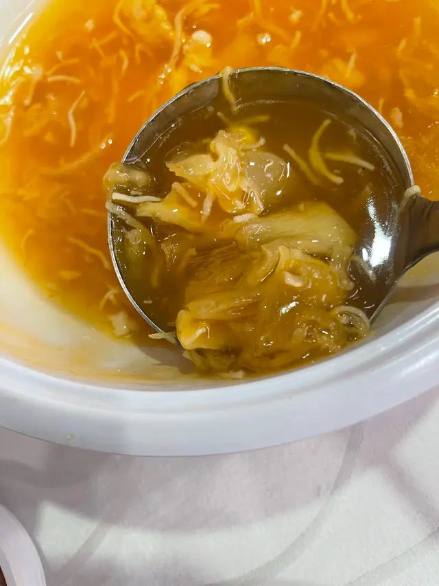 超級足料,淡淡都係魚翅,先試咗原味,濃郁夠味,再加埋個醋,別有一番風味,加埋個白飯真係魚翅撈飯我同我男朋友都好鍾意