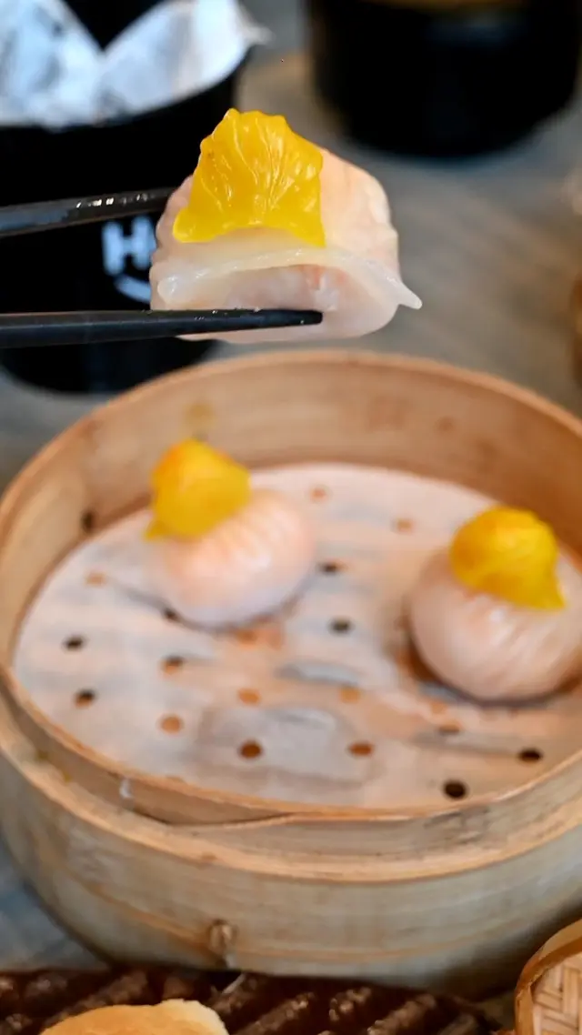 抱抱蝦餃