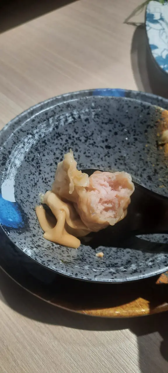 手包鮮蝦雲吞(4粒)