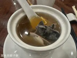 川貝海底椰燉烏雞