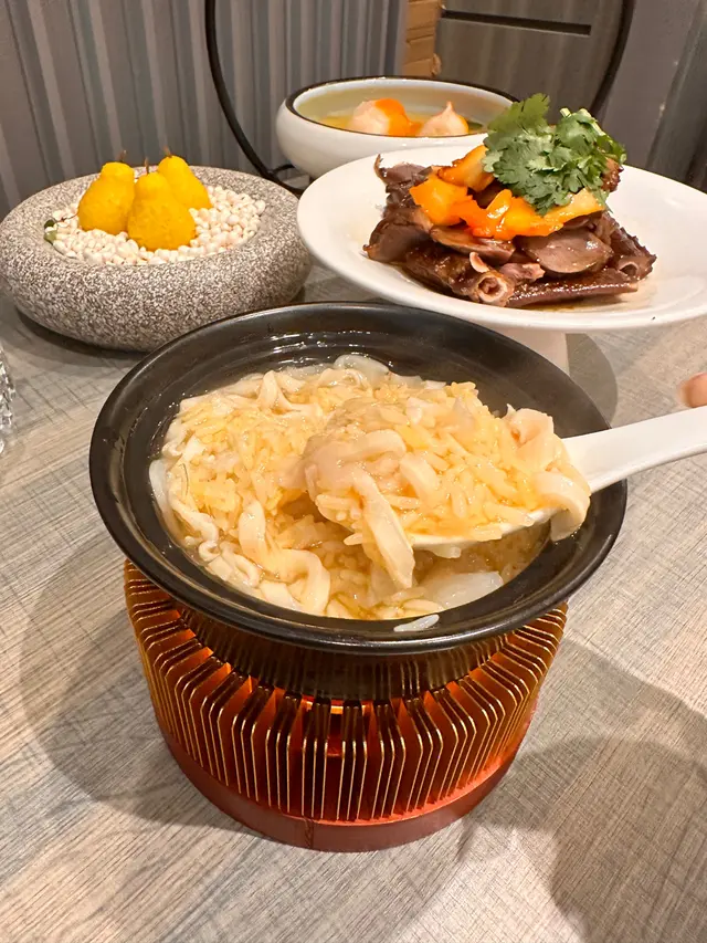 魚翅撈飯