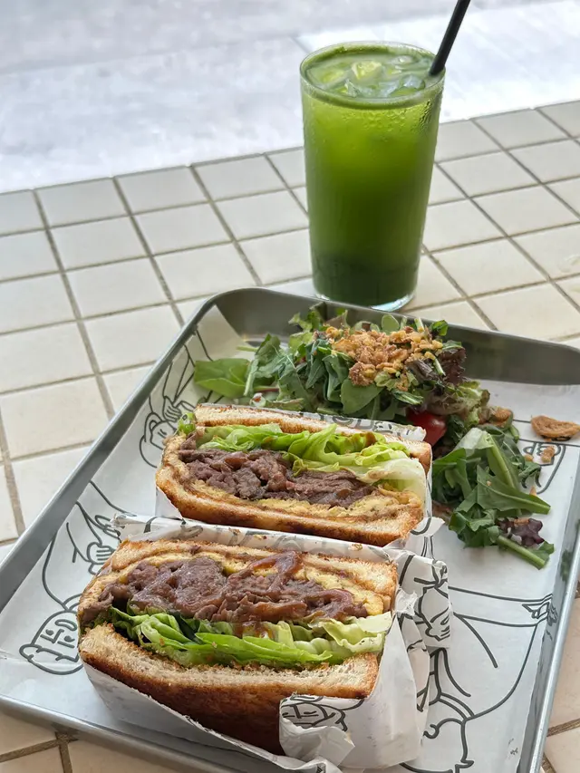 Satay Beef Sandwich