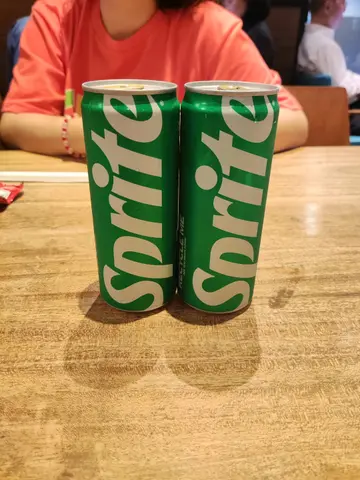 Two Cans of Sprite for My Dad and Auntie Diana 🇺🇸❄️🧊🍋🫧🥤