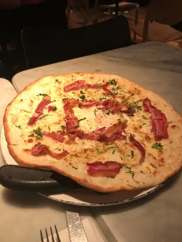 卡邦尼薄饼