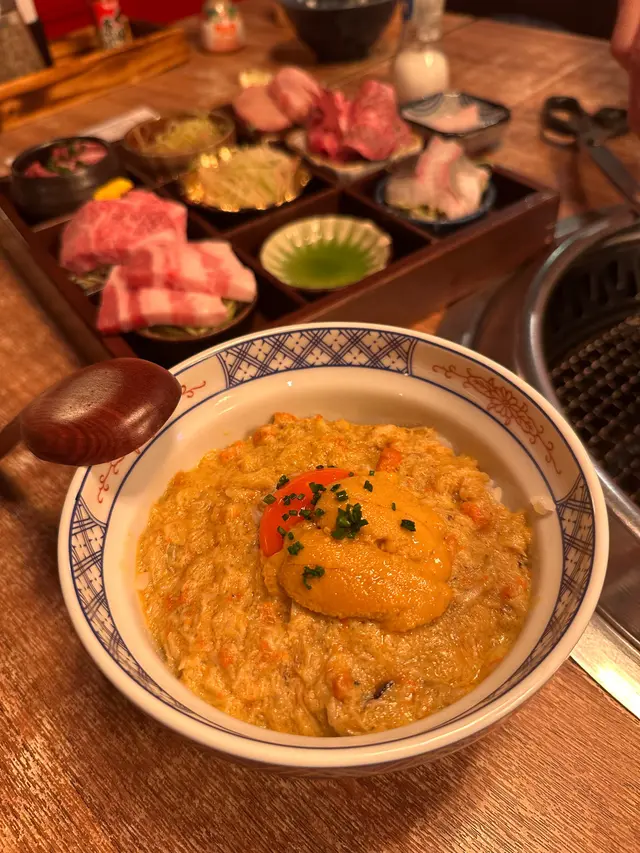 蟹黃海膽月見飯