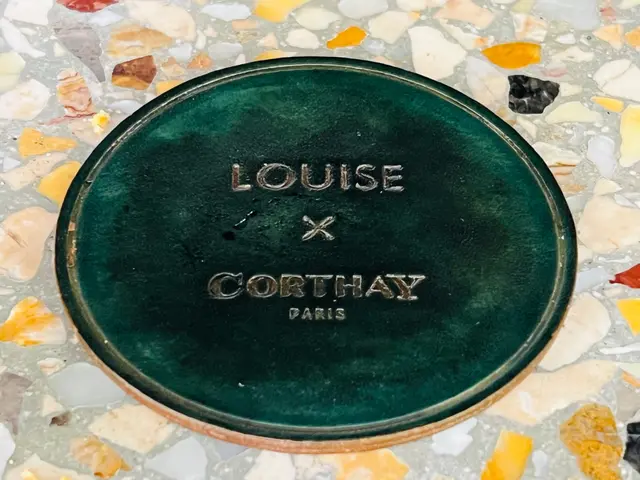 Louise x Corthay Coaster