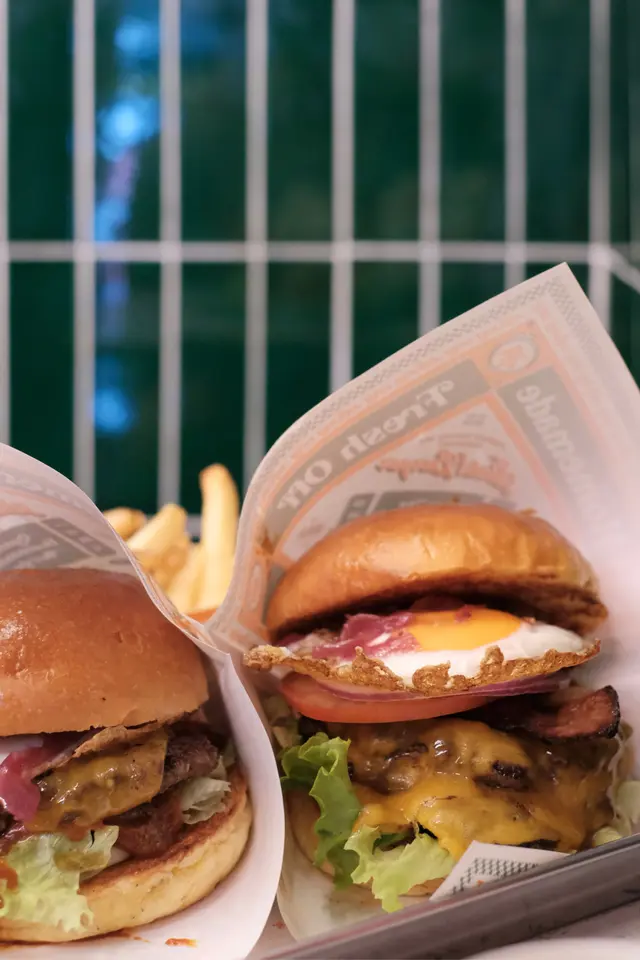 SIGNATURE DOUBLE SICK! BURGER
