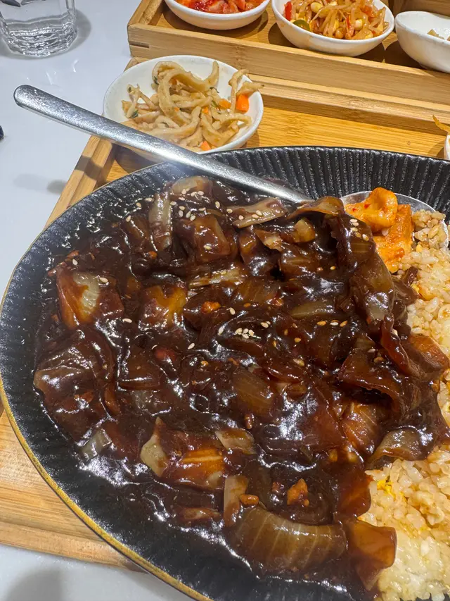 韓式炸醬飯