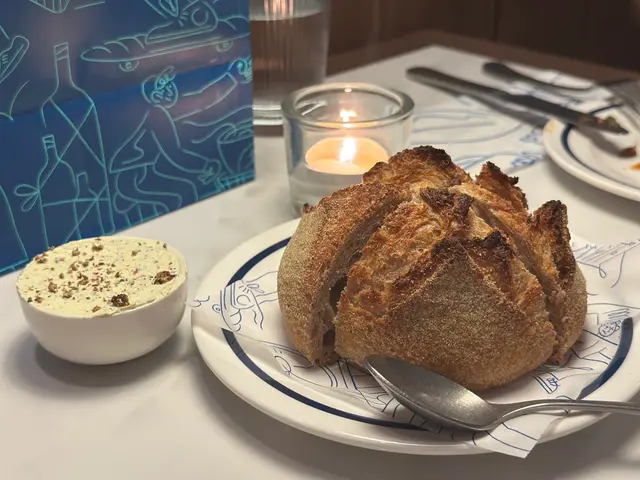 酸種麵包配香草牛油