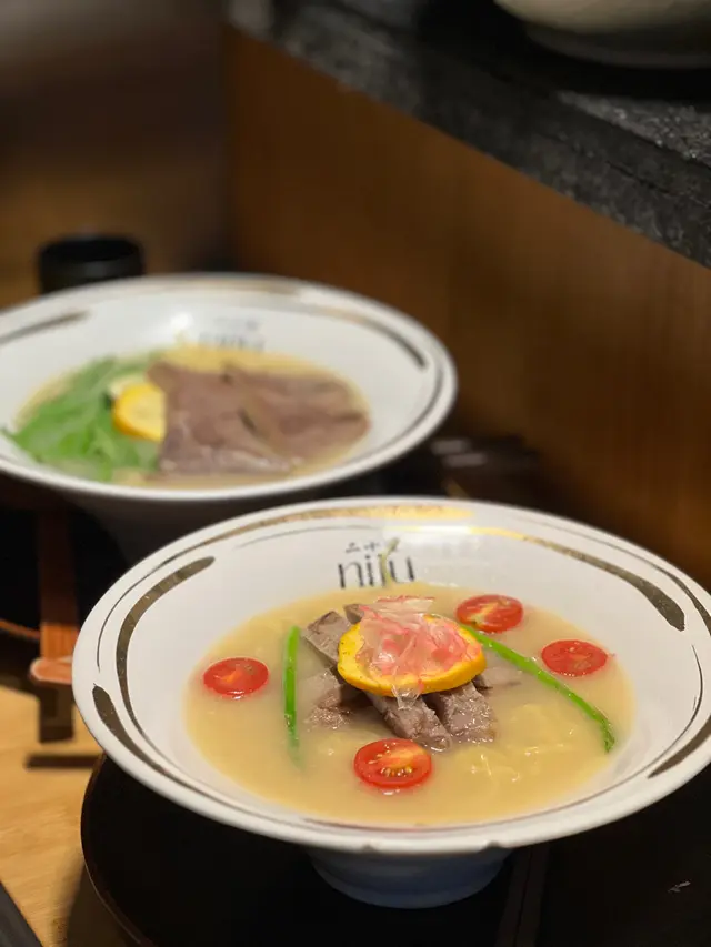 西班牙白豚肉拉麵