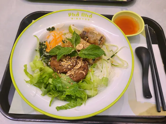 春卷蓮藕蝦餅撈檬