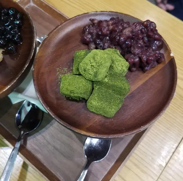 紅豆抺茶蕨餅