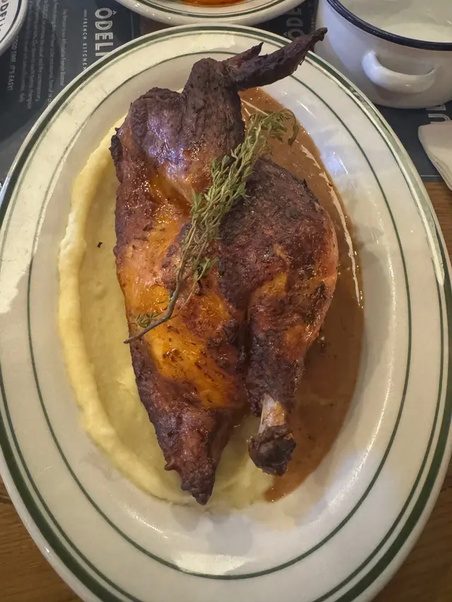 法式烤黃雞半隻