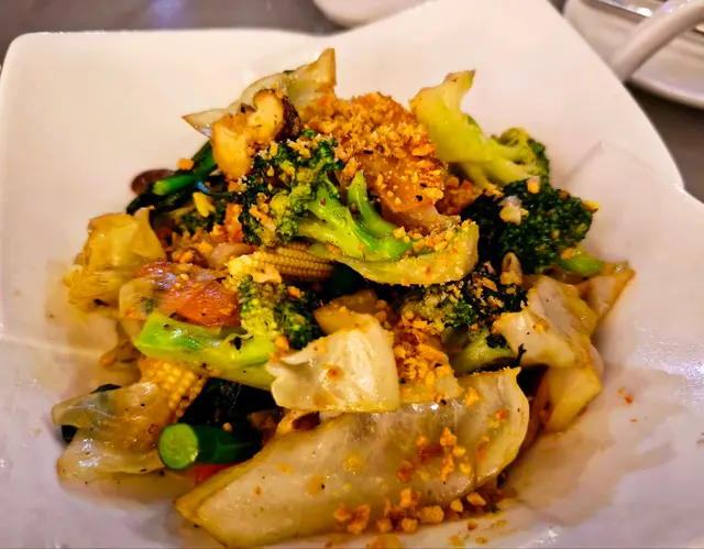 泰式蒜蓉炒雜菜