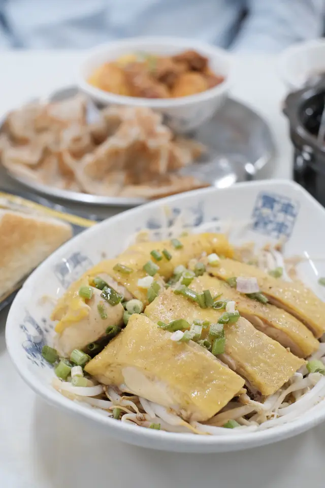 芽菜雞配黃薑飯