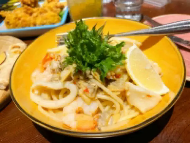 Signature Seafood Bucatini