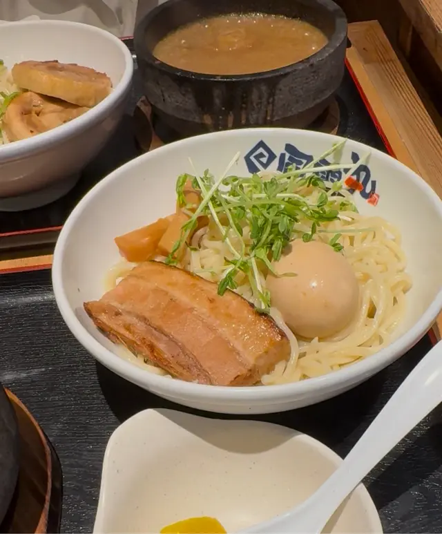 石燒豚骨魚介味玉沾麵