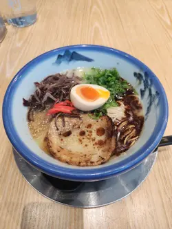 豚骨鹽味拉麵 🍜