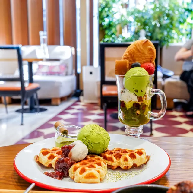 宇治抹茶牛角窩夫