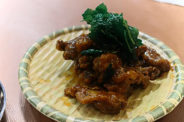 是拉差牛油雞翼