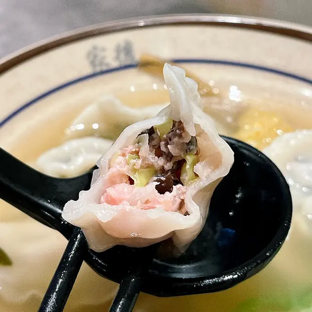 雲耳椰菜豬肉餃