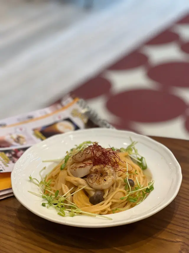 Spicy Miso Spaghetti with Seared Scallop and Prawn