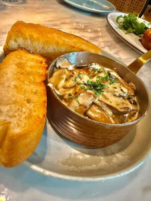 忌廉牛油蒜香雜菌