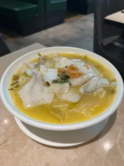 酸菜魚湯麵