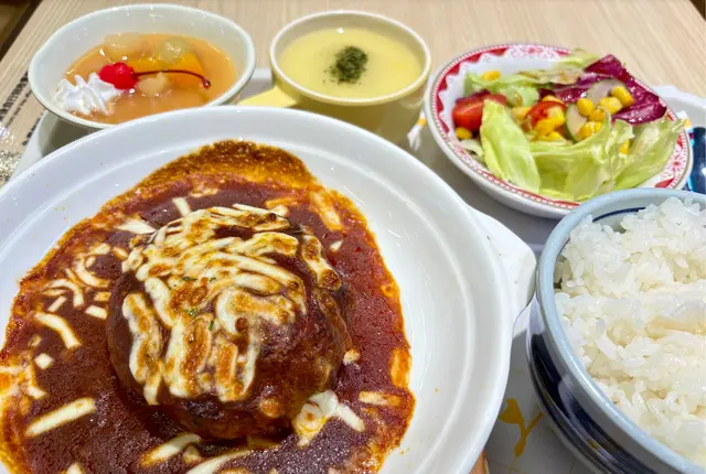 芝士漢堡扒定食