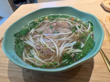 骟牯牛肉越南(檬)粉