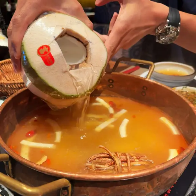五指毛桃椰子雞湯