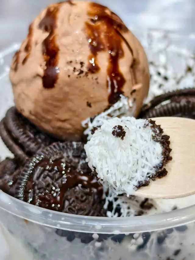 朱古力雪山曲奇椰奶冰雪