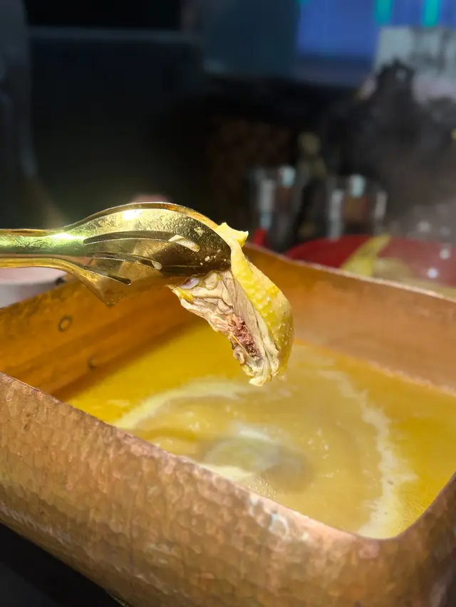 雍穆公主 · 花膠雞湯鍋 