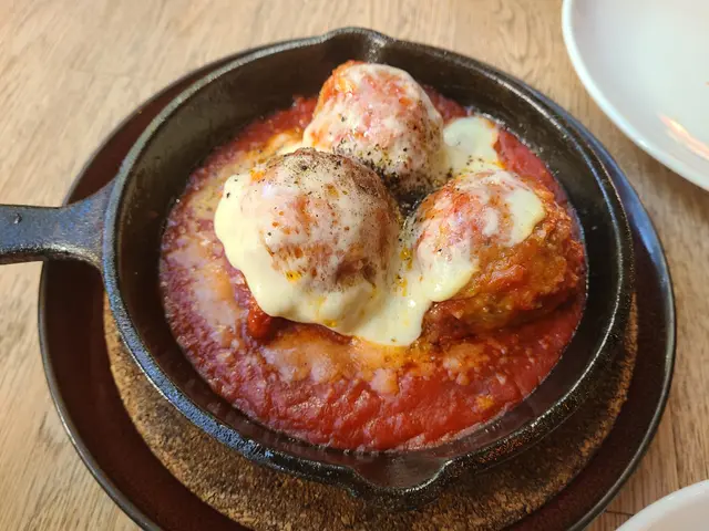 Roman Meatballs