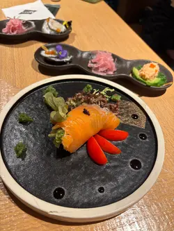 酱油三文鱼头软骨昆布