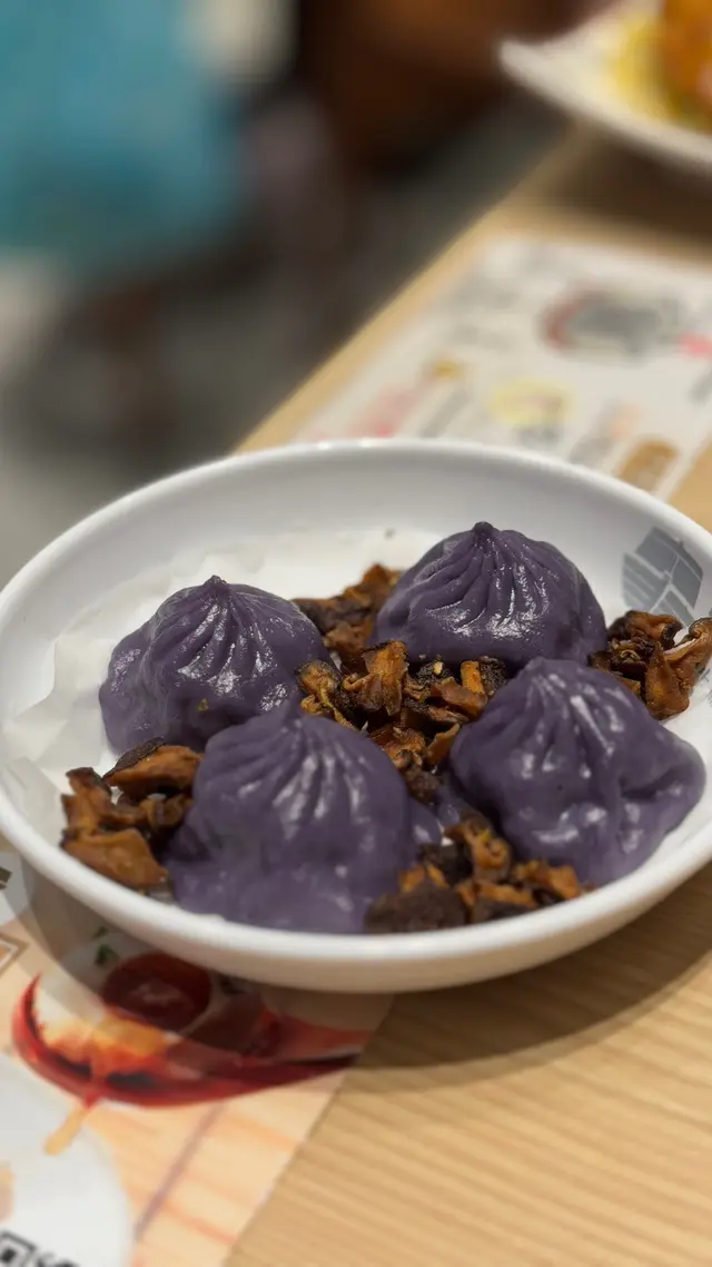 炸菇紫椰菜豬肉小籠包