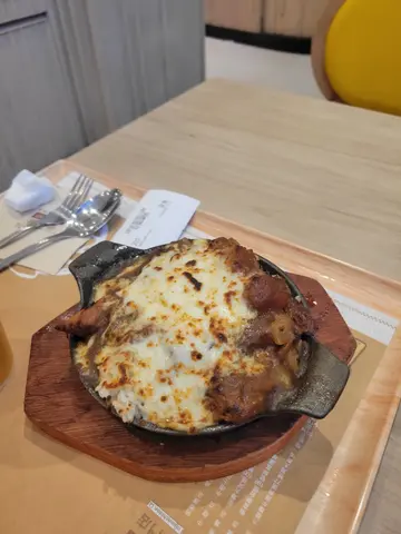 芝士猪软骨焗饭