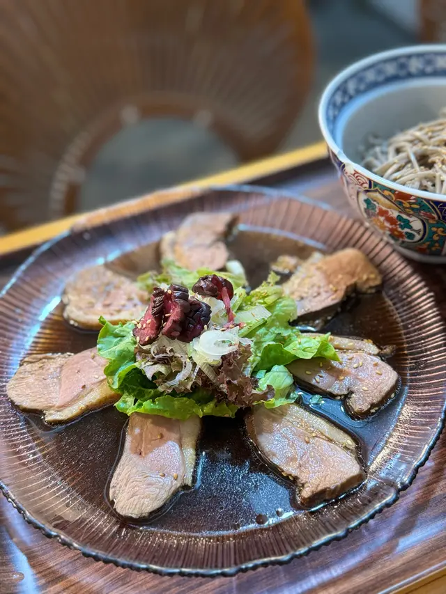慢煮鴨胸蕎麥沾麵 配秘製阿薩姆紅茶湯