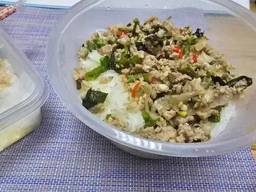 泰式辣肉碎米粉