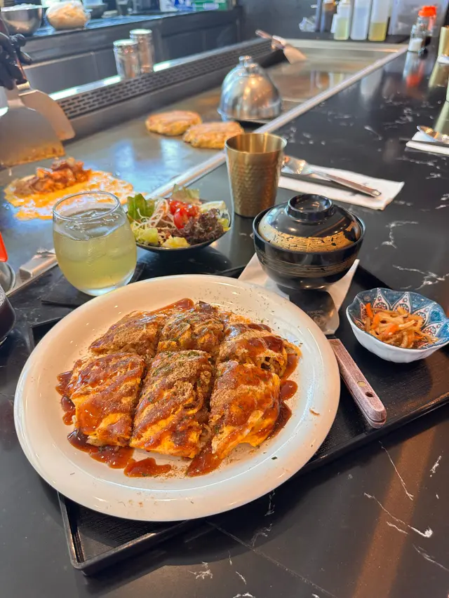 廣島燒配廚師沙律定食
