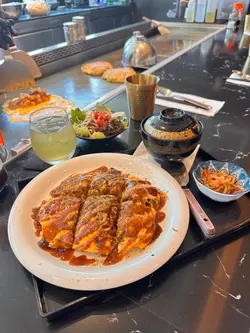 广岛烧配厨师沙律定食