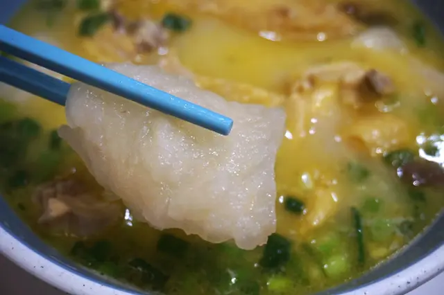 花膠三黃雞魚湯泡飯