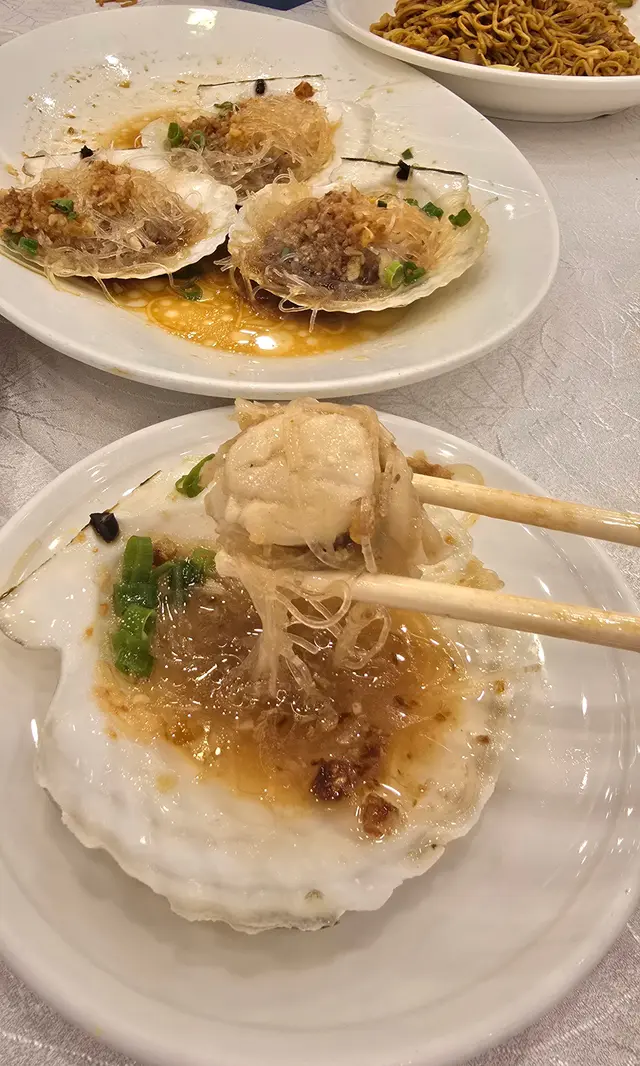 金銀蒜粉絲蒸元貝