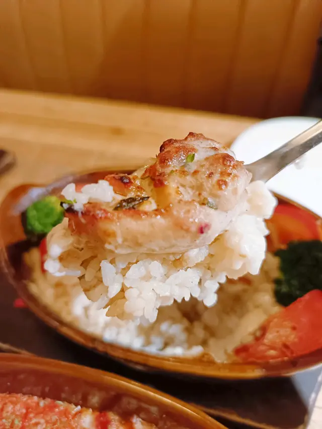 忌廉汁雞扒焗飯