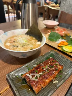 烧鳗鱼乌东