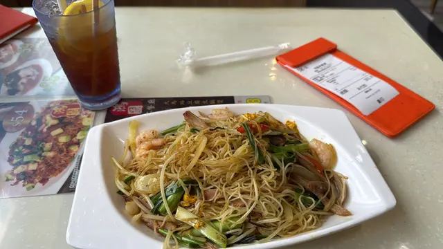 服務態度十分差，星洲炒米極度難食
試過一次就算數￼