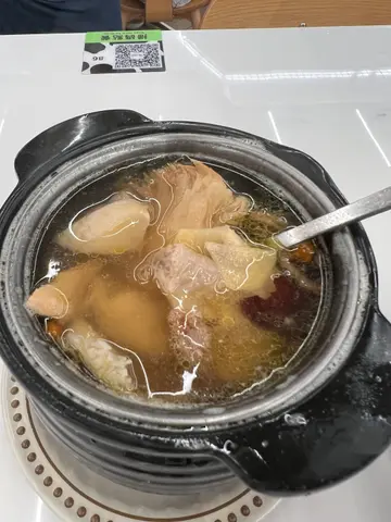 猴头菇响螺炖鸡汤