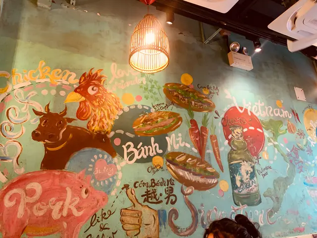 #foodie #foodinstagram #foodielife #ilovefood #foodblogger #foodblog #ComBanhMi #越男  #WanChai #灣仔 #foodjournal #香港 #香港美食 #lunch #午餐 #VietnameseFood #越南餐＃越南粉 ＃香港美食＃灣仔美食＃香港越南菜＃灣仔越南菜